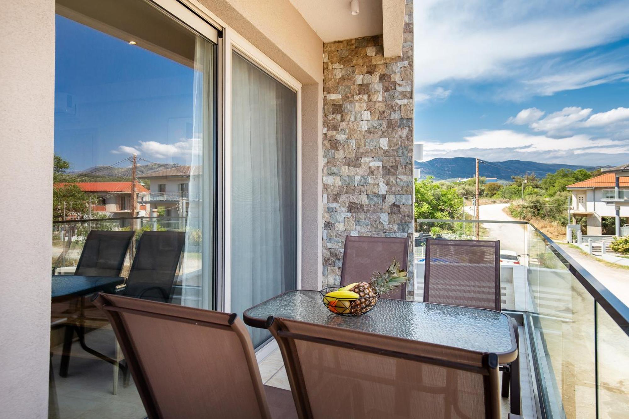 לימנריה Diamela Apartments מראה חיצוני תמונה