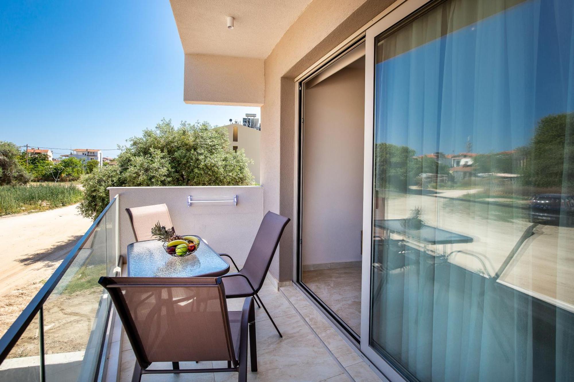 לימנריה Diamela Apartments מראה חיצוני תמונה