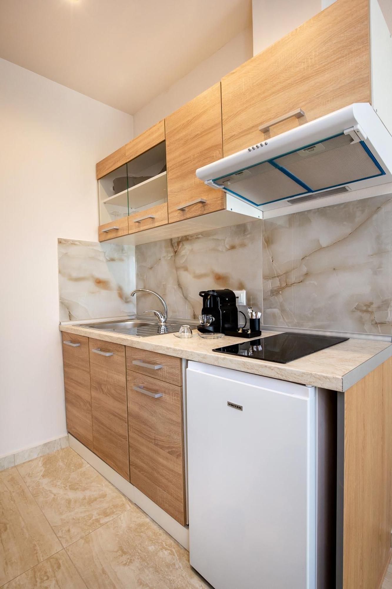 לימנריה Diamela Apartments מראה חיצוני תמונה